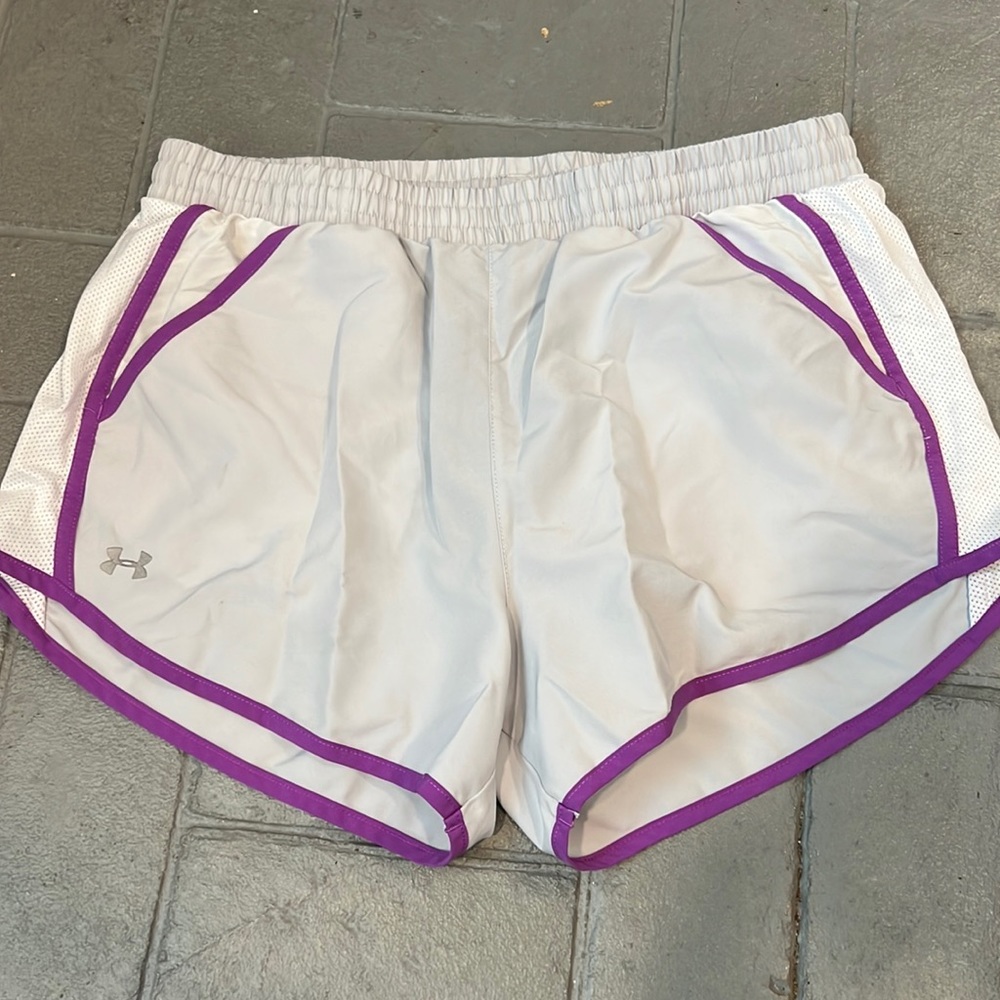 Under Armour shorts with pockets!